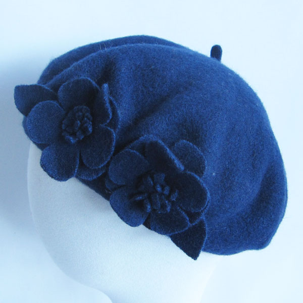 wool felt beret with flower