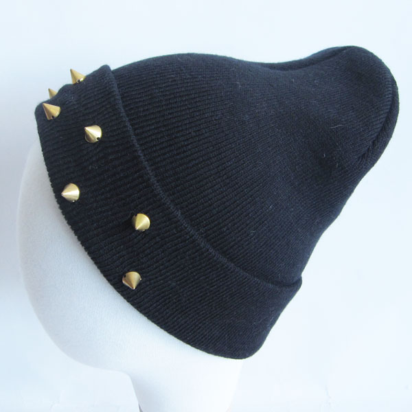black acrylic hat with rivet