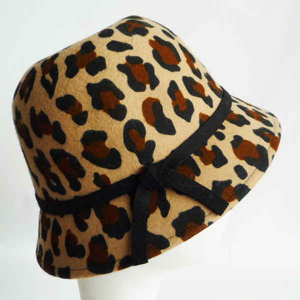 leopard printing hat