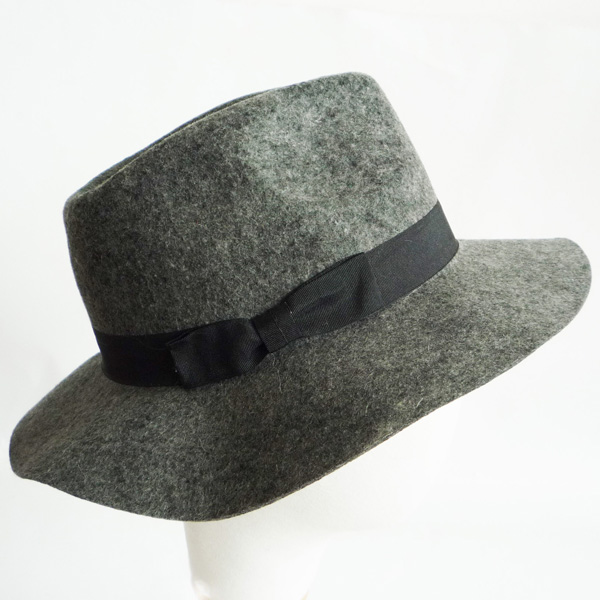 grey hat with bow band