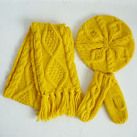 acrylic cable scarf/beret/mitten set