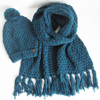chunky acrylic scarf and hat set