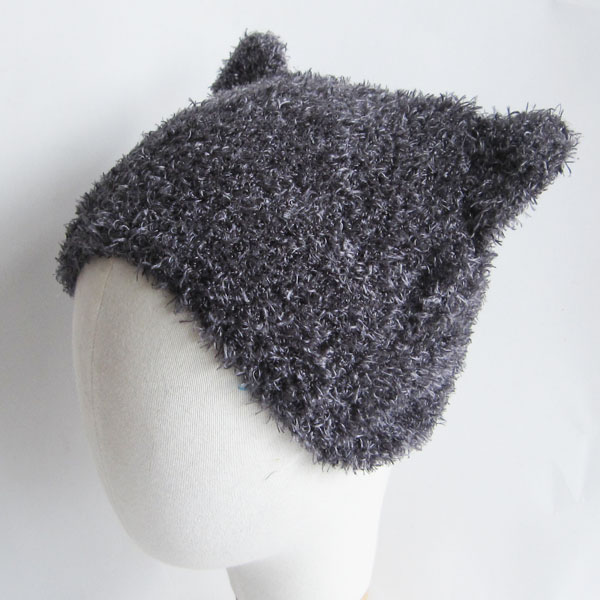 feather yarn animal hat