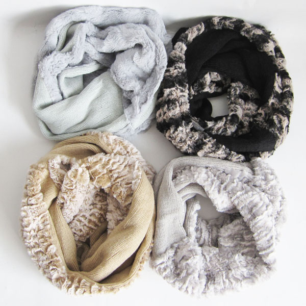 acrylic snood with fake fur