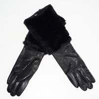 long glove with fake fur cuff