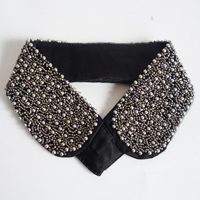 beads collar
