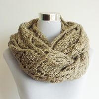 snood with sequines yarn