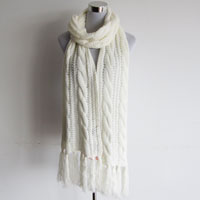 acrylic cable scarf