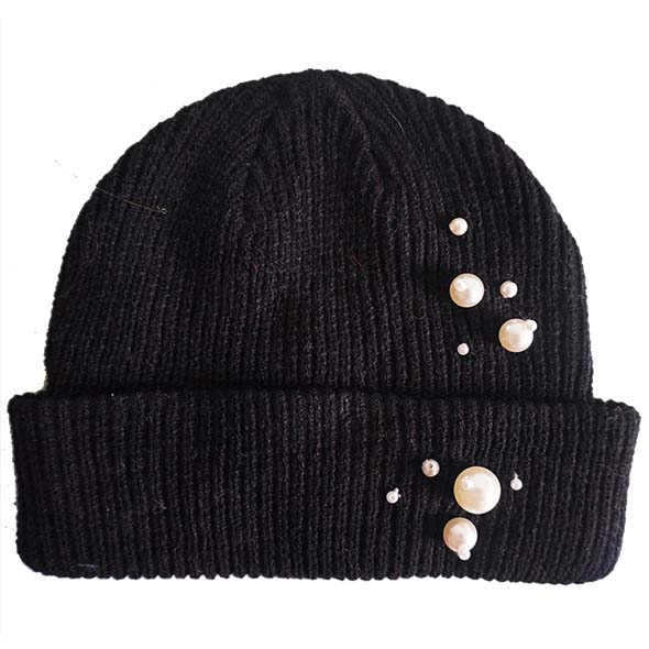 slouch beanie with peals