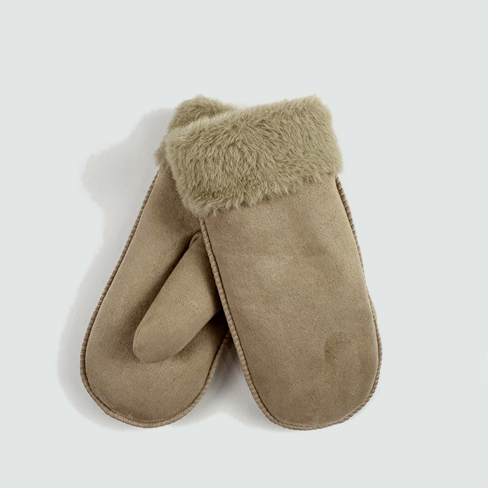 gloves,mitten