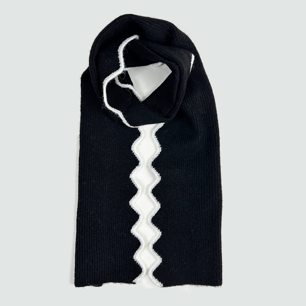 knitted scarf