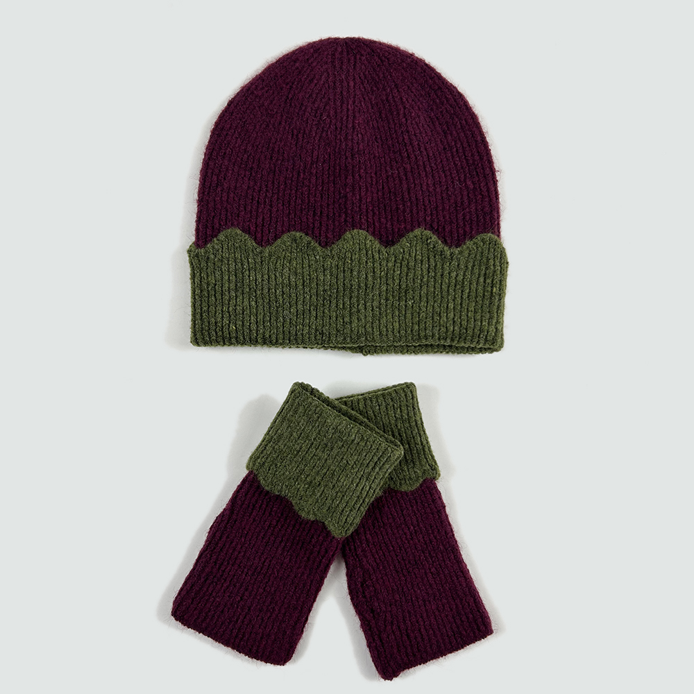 knitted set
