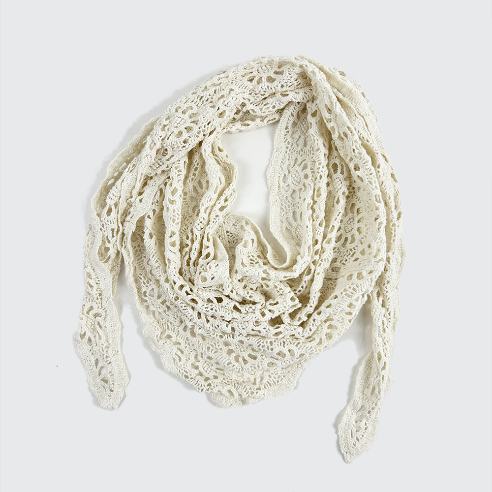 lace neckerchief