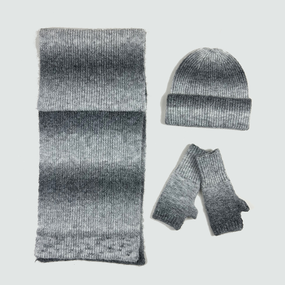 knitted stripe set